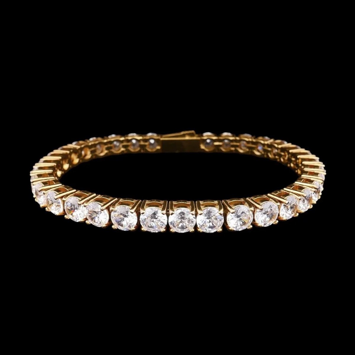 Victoria Valenza Goudkleurige RVS Tennisarmband met 5 mm Zirkonia Stenen 20,5 cm - Armband - RVS - Goudkleurig - Tennisarmband - Zirkonia