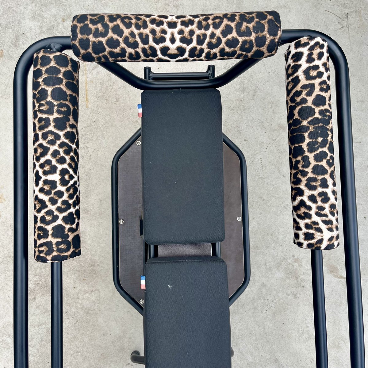 Longtail kussen - Monkeybar - Leopard Luipaard