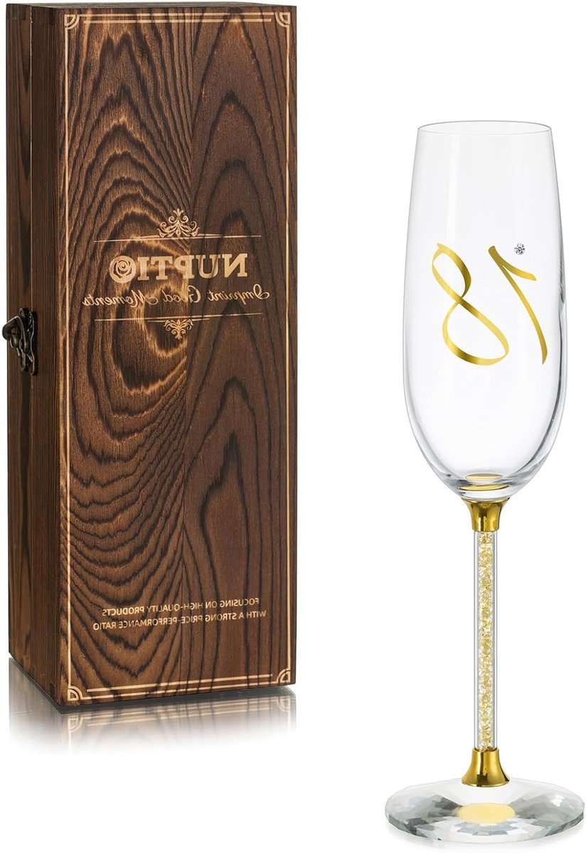 Elegante Champagneglazen voor 18e Verjaardag: Gepersonaliseerd Prosecco Cadeau met Houten Doos voor Vriendin, Vriend of Familie - 7.04oz Kristal Engraved
