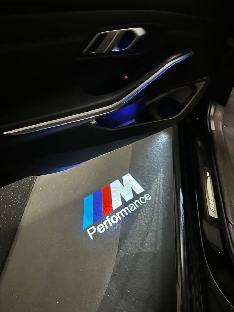 RD Customz® BMW Deur Logo Projector - Instapverlichting - M Performance - Auto deur verlichting - Auto interieur - BMW accessoires - Set van 2 - Portierverlichting - Laser Projector - 3/4/5/6/7 serie - M3/M5 - X1/X3/X4/X5/X6 - GT – foto 3