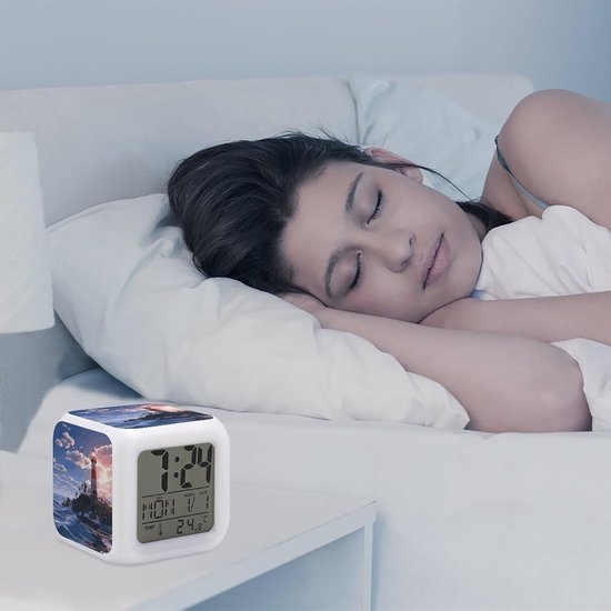 Digitale Wekker - LED Klok - Wakker Worden - Kleurrijk Nachtlampje - 7.9 x 7.9 cm - Zonsondergang Uitzicht — afbeelding 4