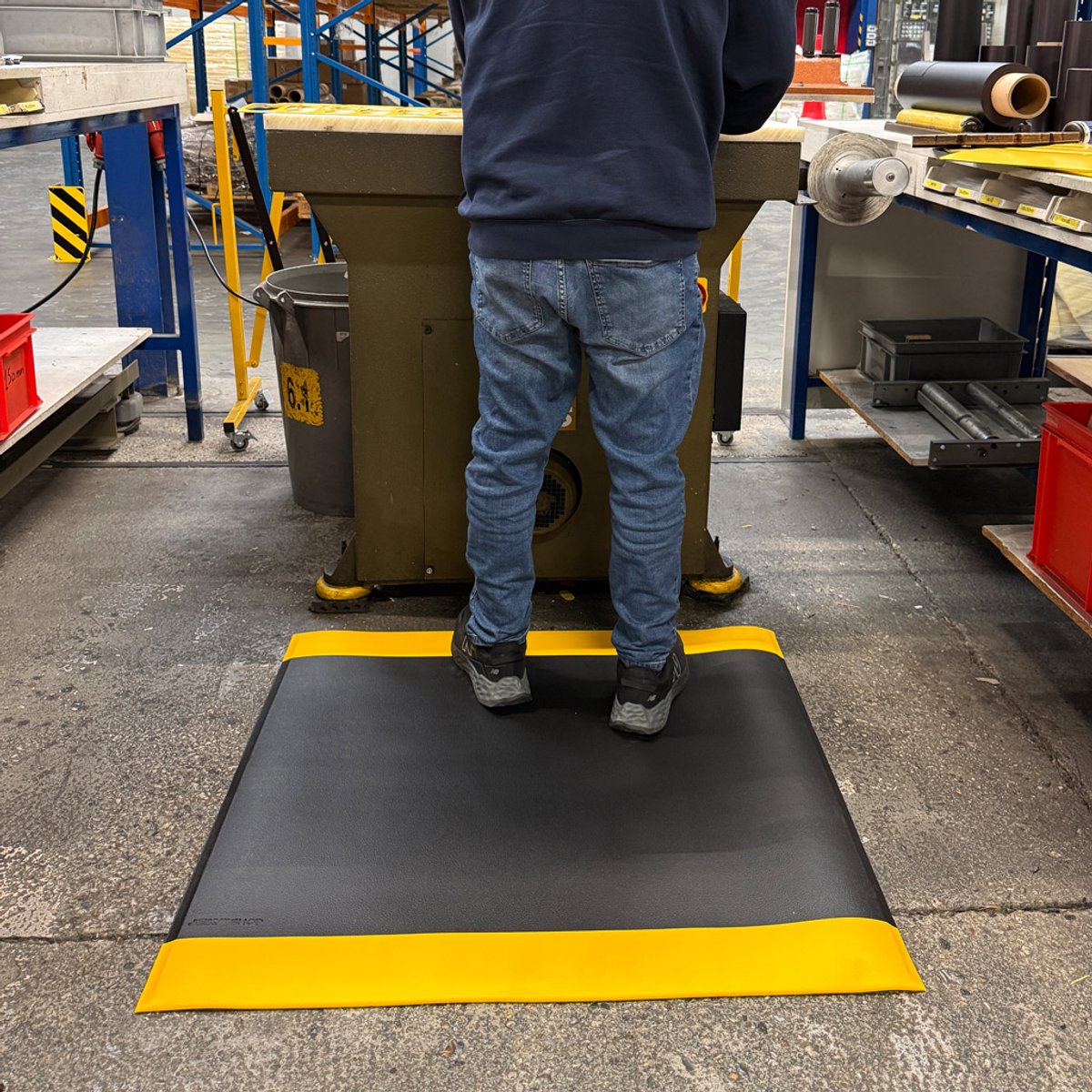 JekaShop Anti vermoeidheidsmat WS-1 voor kortdurend staand werk - Geel & Zwart - 1830 cm x 91 cm x 10 mm- Veerkrachtig schuim - 10 mm - Voor binnen