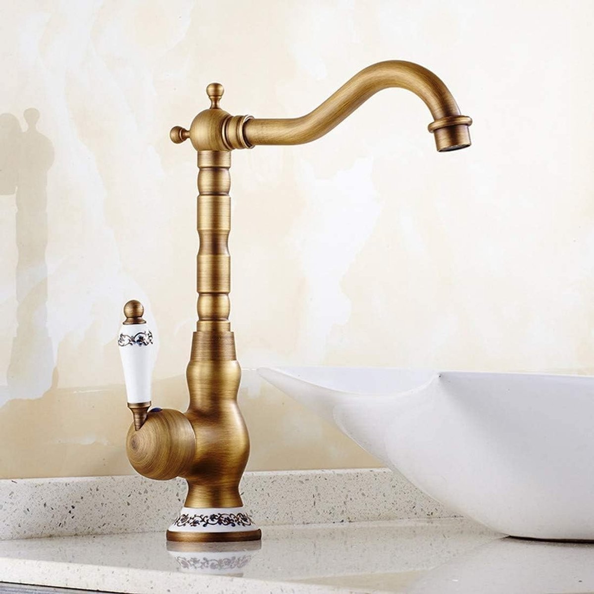 Dailygoody - Water Tap Bath - Antiek Messing - Hoog Spuit - Retro Design - 360° Draaiing - Geschikt voor Badkamer - Premium Kwaliteit