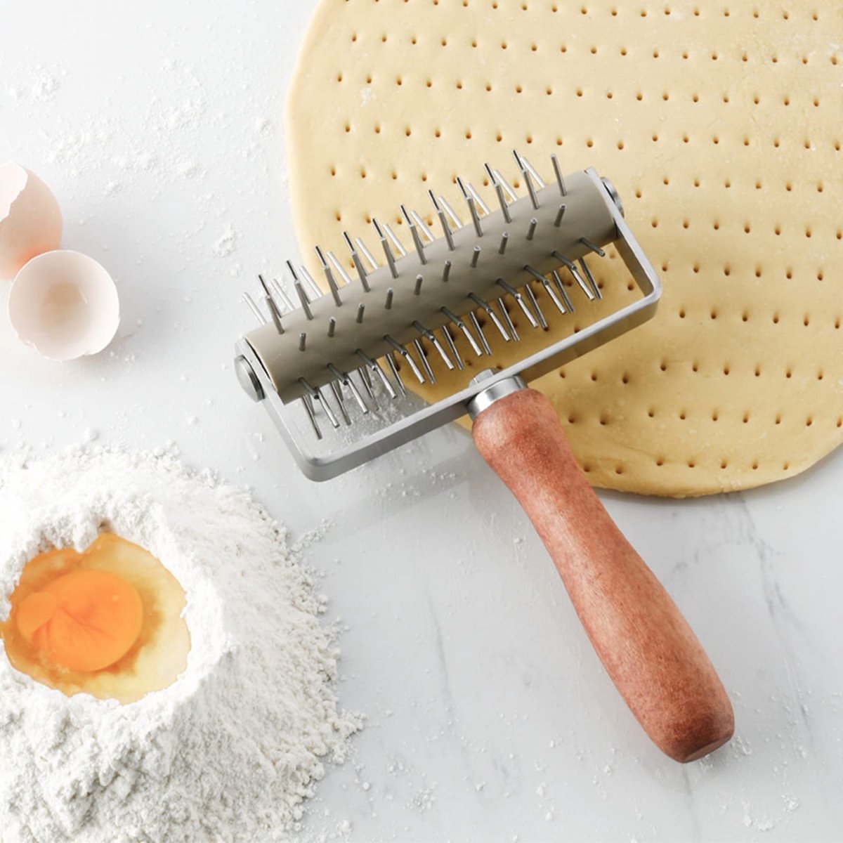 Dailygoody - Solidchoice - Dailygoody - Steproller - Pizza naald roller - Roestvrij staal met houten handvat - Ideaal voor gebak en koekjes - Duurzaam en eenvoudig te reinigen -..