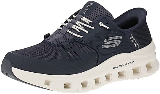 Donkerblauwe herensneaker met witte veters, witte zool met uitsparingen, "GLIDE-STEP" en "SKECHERS SLIP-INS" opdruk.
