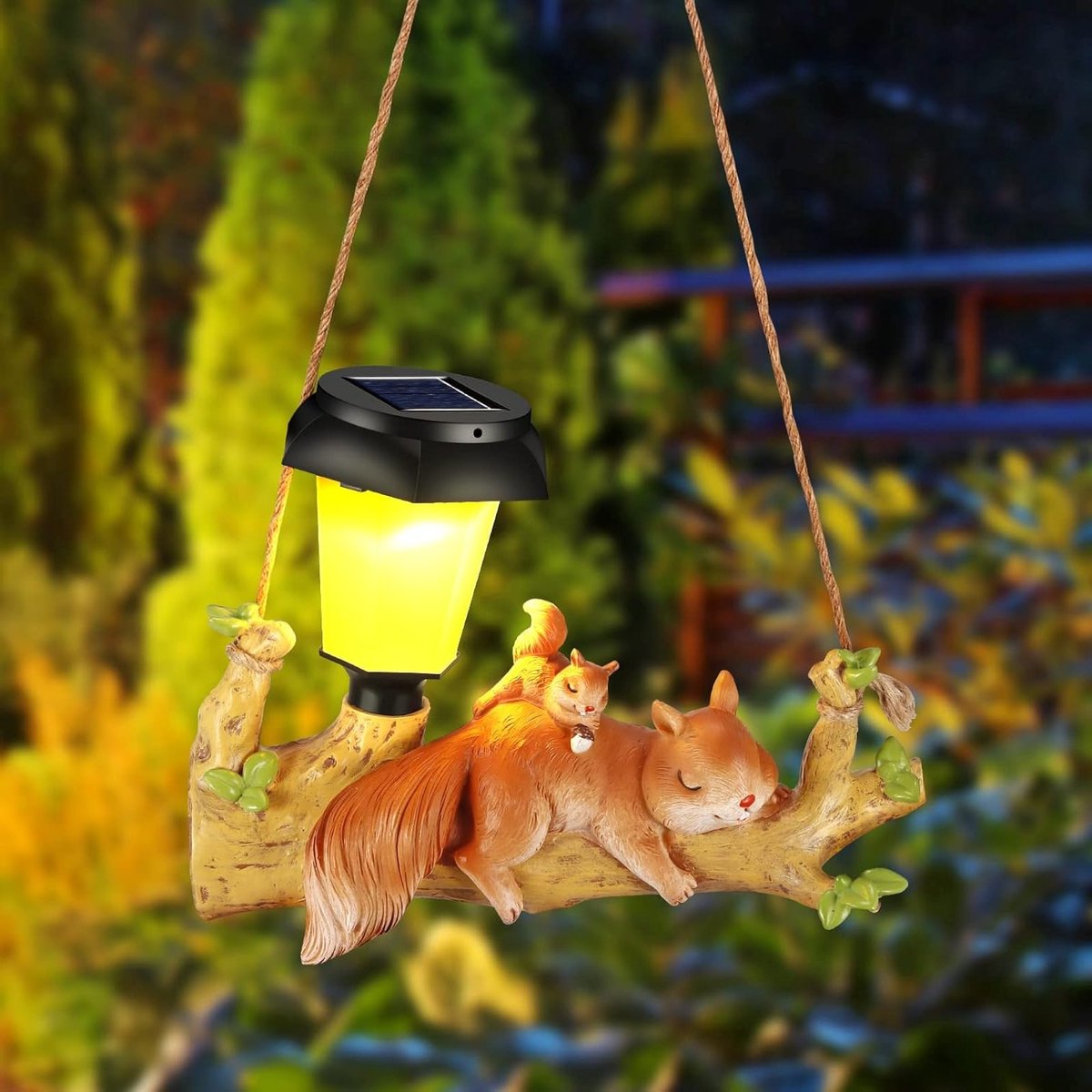 Zonlichtgevende Eekhoorn Tuindecoratie met LED Lantaarns - Buitenbeeldjes voor Tuin en Patio, Perfecte Decoratie voor Tuinliefhebbers