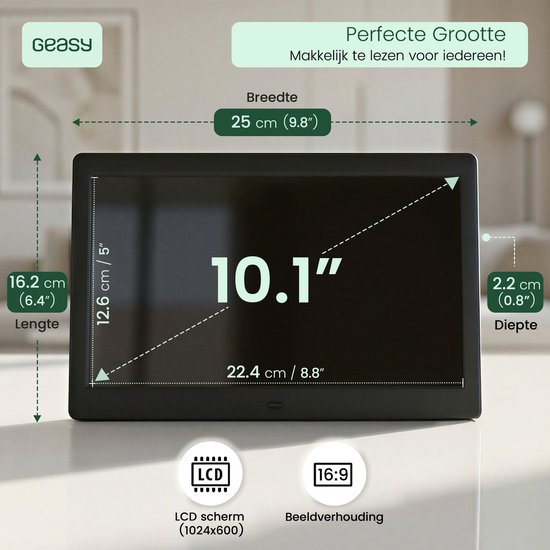 Een 10,1 inch digitaal display met afmetingen 25 cm breed, 16,2 cm lang en 2,2 cm diep.