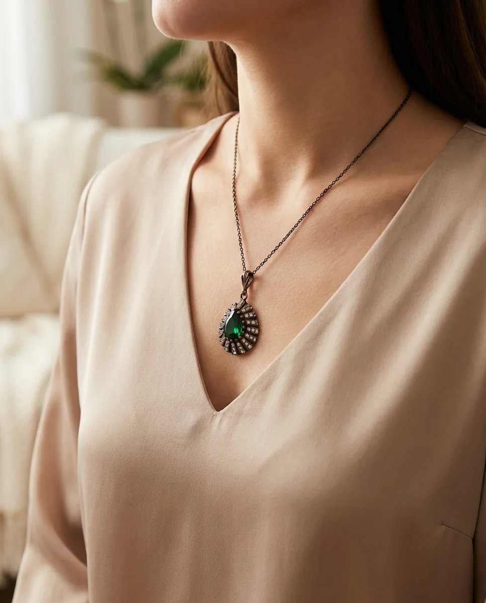 Dorvina - Dames Ketting - Druppel & Smaragd - Brons - Groen