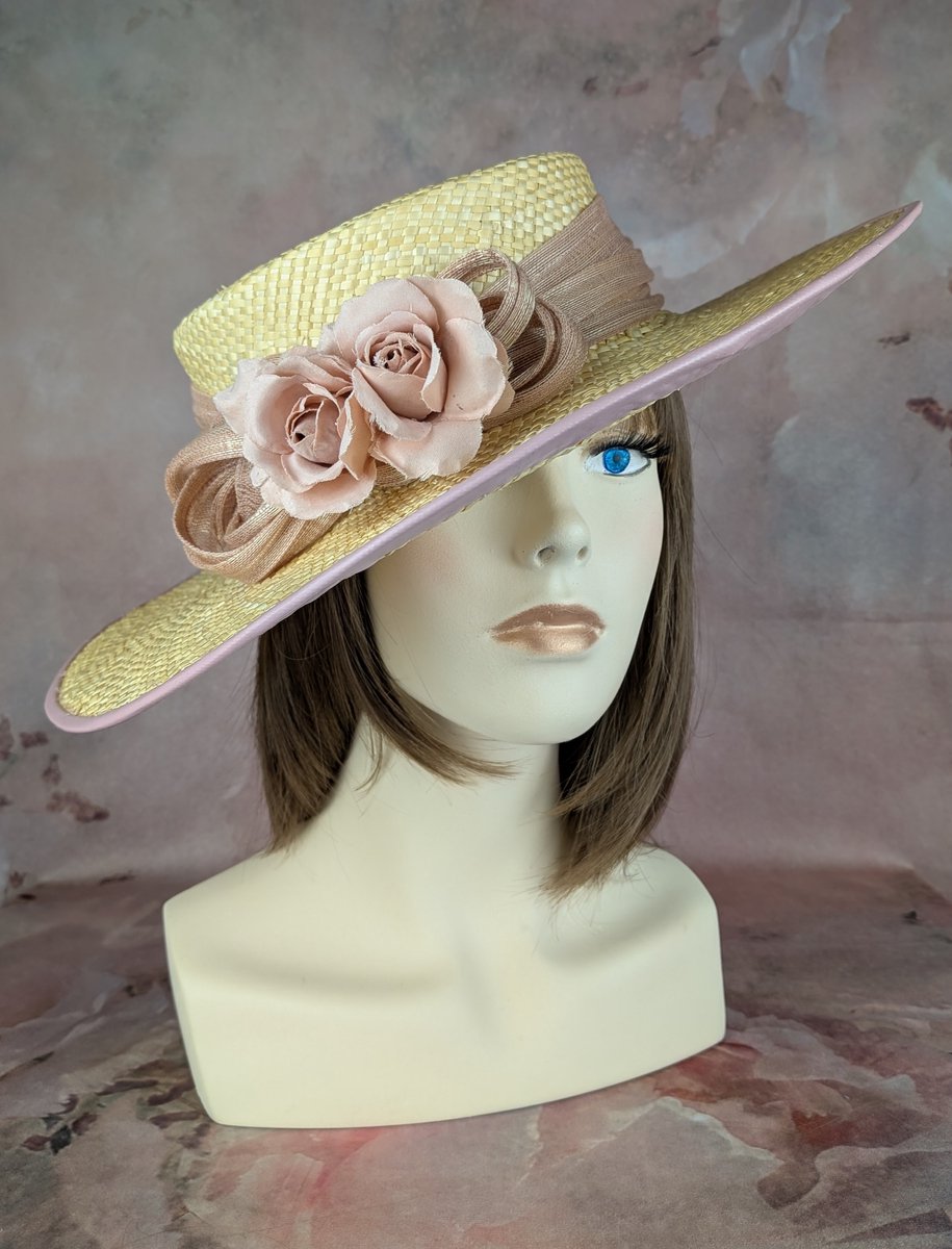 Creaciones Hoeden Collectie – Pamela Hoed – Stro beige – Rozen en abaca-zijde – Maat L – Handgemaakt en Uniek