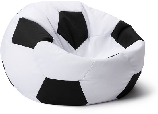 Zitzak in de vorm van een voetbal, wit met zwarte panelen.