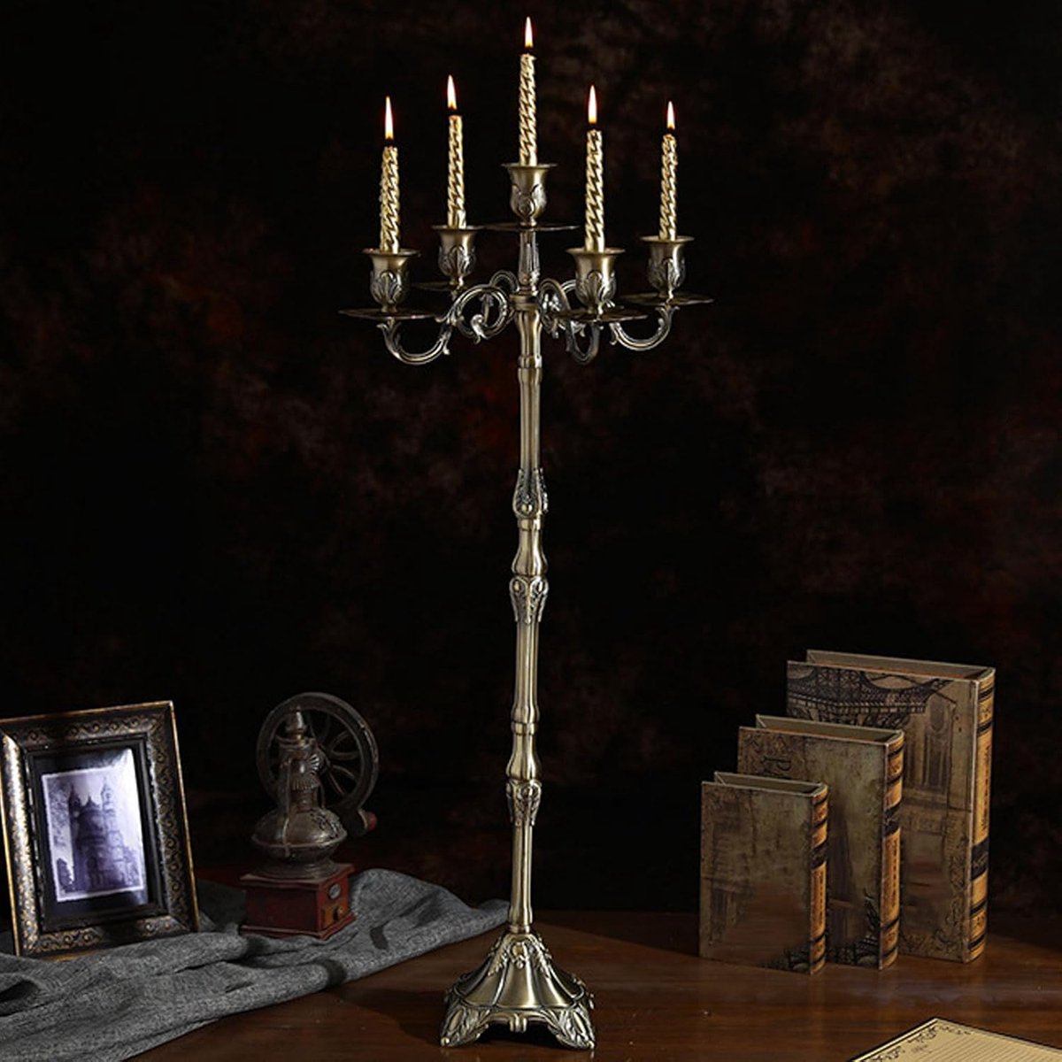 Bronzen Kandelaar - Elegant Decor - Feestelijke Sfeer - Stevig Legering - 85 cm - Brons