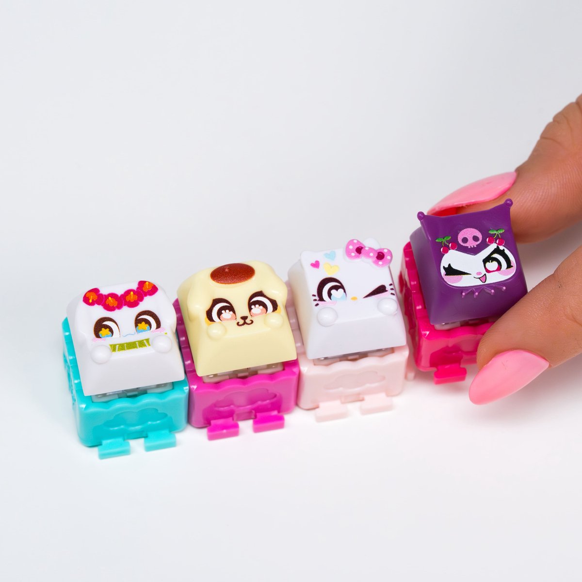 Clickeez Hello Kitty & Friends 3 Pack – Fidget – Verzamel ze allemaal! – Anti-Stress – Speelgoed – Toetsenbord Fidget – 30+ om te verzamelen! — cadeau in Spellen & Speelgoed - foto 2