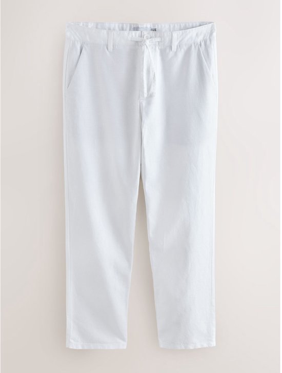 Witte chino broek met rechte pijpen, tailleband met knoop en trekkoord.