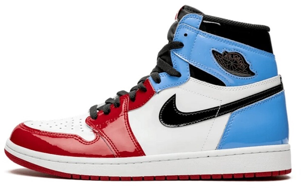 Jordan 1 Retro High Fearless UNC Chicago
