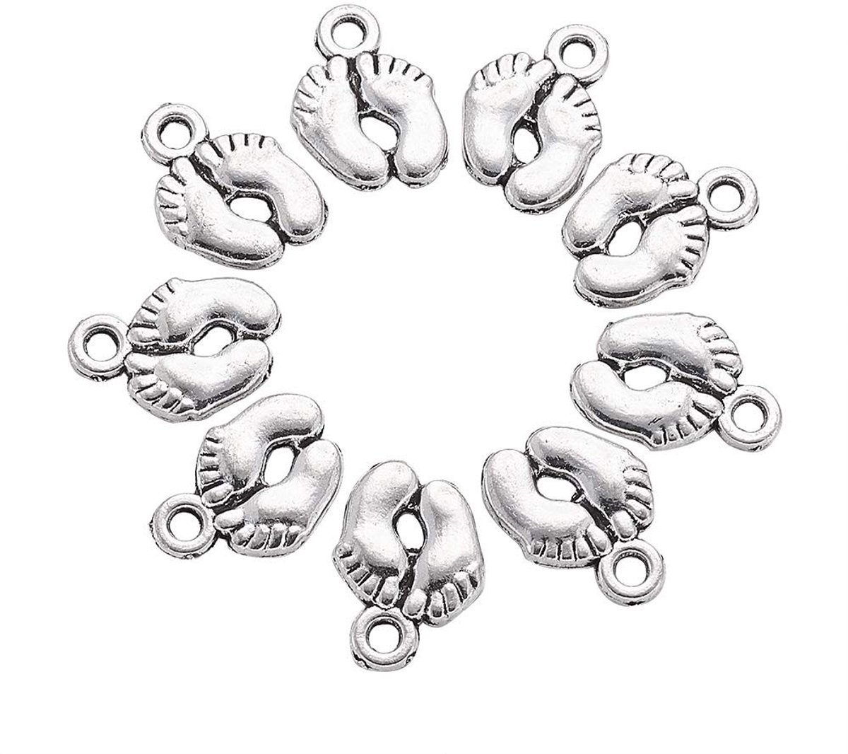 NTH products- Charms Antieke Zilveren Voetafdruk Hangers - 50 Stuks - Mini Bedels voor Sieraden Maken - Duurzaam - Geschikt voor Baby Shower - 14mm x 10mm