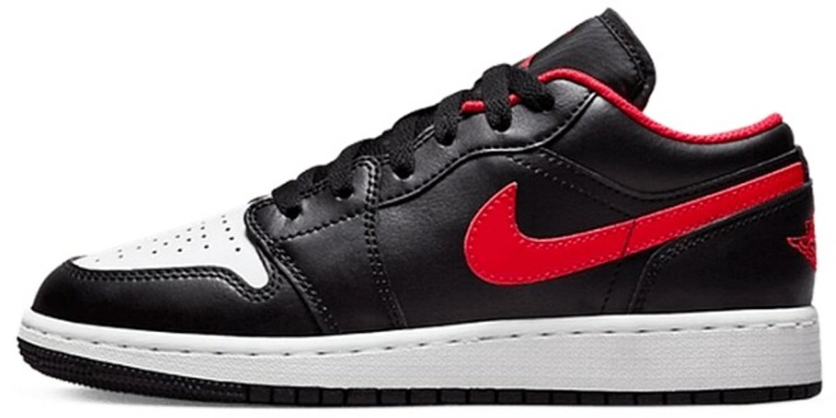 Air Jordan 1 Low White Toe (GS) - Maat 37.5