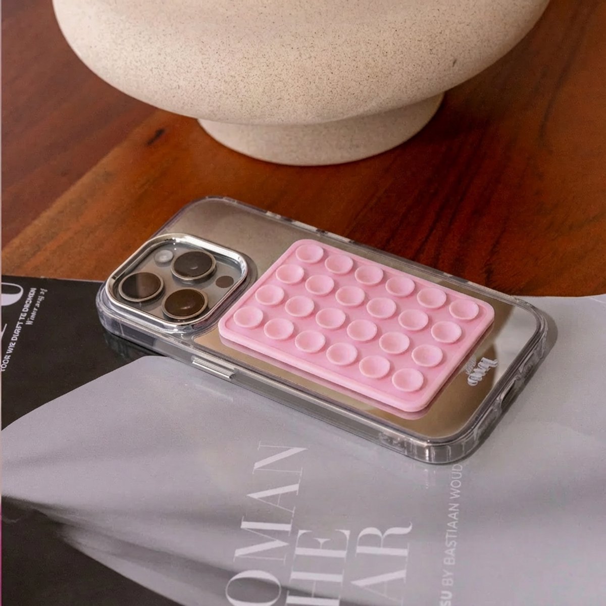 Stick On Me Square - Light Pink - Selfiesticker TikTok - Zuignap telefoonhoes telefoon sticker - Sticky sticker - Octobuddy - Telefoonhouder van xoxo Wildhearts — cadeau in Gadgets - foto 6