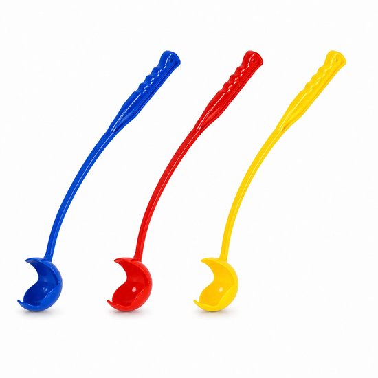 Een blauwe, rode en gele werper met gebogen steel en een schepvormige kop.
