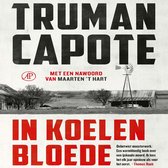 Boekomslag van 'In koelen bloede' door Truman Capote, met rode tekst en een zwart-witfoto van een boerderij met windmolen.
