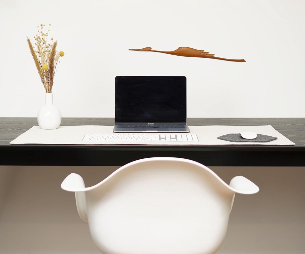 Bureauonderlegger Vilt - Bureau mat - Bureau Beschermen - Gemaakt van Gerecycled PET - 90 x 50 cm - Mistgrijs — cadeau in Wonen & Interieur - foto 4