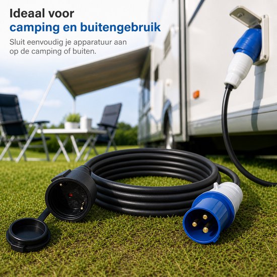 Zwarte kabel met CEE-stekker en adapter, aangesloten op een camper in een buitenomgeving. Ideaal voor camping.