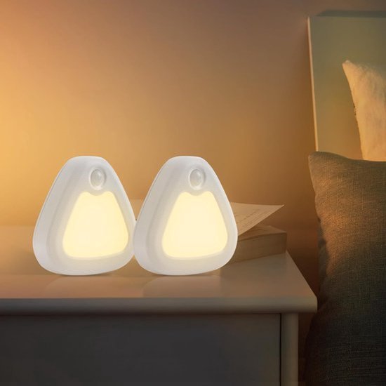 KZQ Draadloze LED Lamp met Bewegingssensor en Dag Nacht Sensor, Set van 6, Driehoekige Kastverlichting, Warm Wit 3200K, Magnetisch, voor Kinderkamer, Slaapkamer, Gang, Toilet van KZQ — afbeelding 4