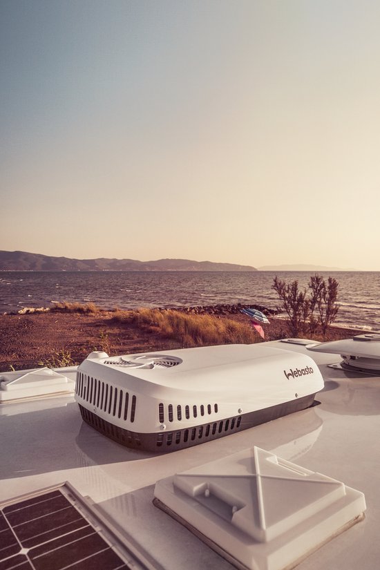 Webasto Cool Top Trail 24 R32 - Dakairco Camper & Caravan - 2400W Koelen en Verwarmen - 230V - Afstandsbediening