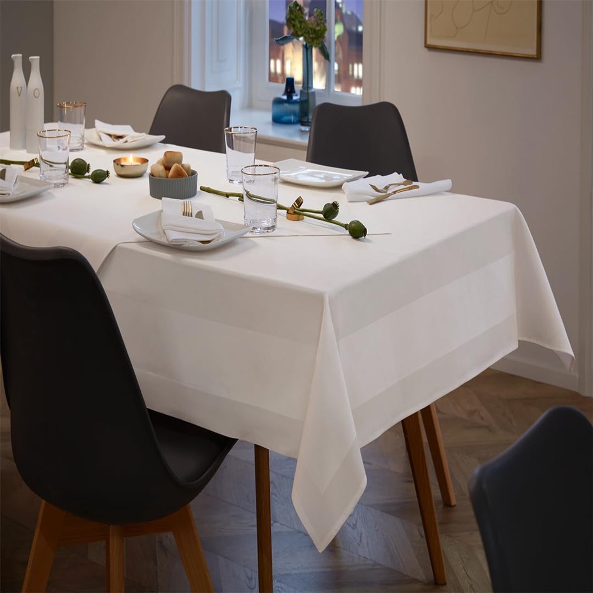Tafelkleden - Damast kleed - Gastronomie gebruik - Satijnen rand - 130 x 280 cm - Wit