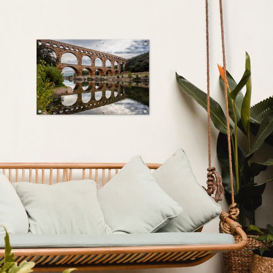 Reflet dans l'eau claire du Pont du Gard dans le sud de la France Poster de jardin 60x40 cm - petit - Toile de jardin / Toile d'extérieur / Peintures d'extérieur (décoration de jardin)