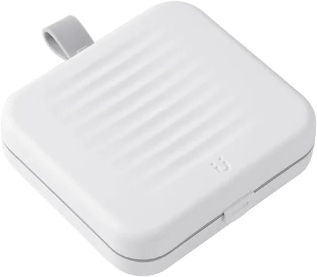 Naaidoos - Naaiset - Hobby Naaien - Magnetische Sluiting - Compact Formaat - Wit