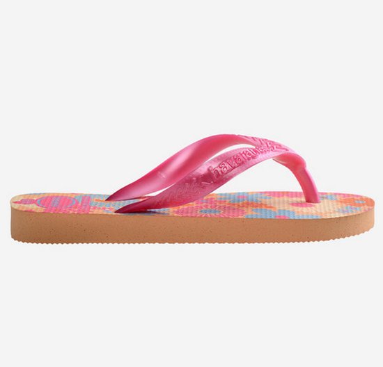 Tongs Havaianas orange avec imprimé floral et brides roses brillantes.