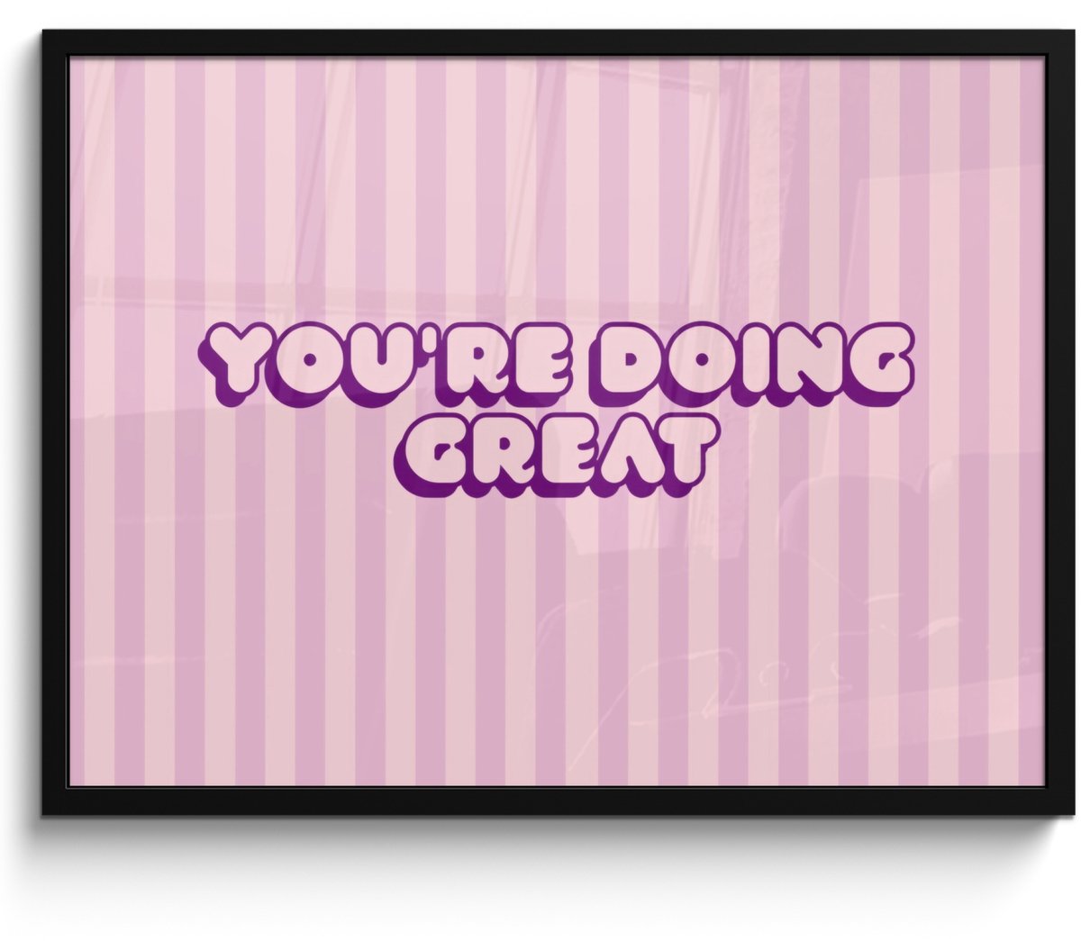 FrameYourWall Poster in lijst - Fotolijst 70x50 cm - Posters - Paars - Strepen - You're doing great - Schaduw - Posterlijst zwart - Decoratie - Wanddecoratie woonkamer - Muurdecoratie slaapkamer