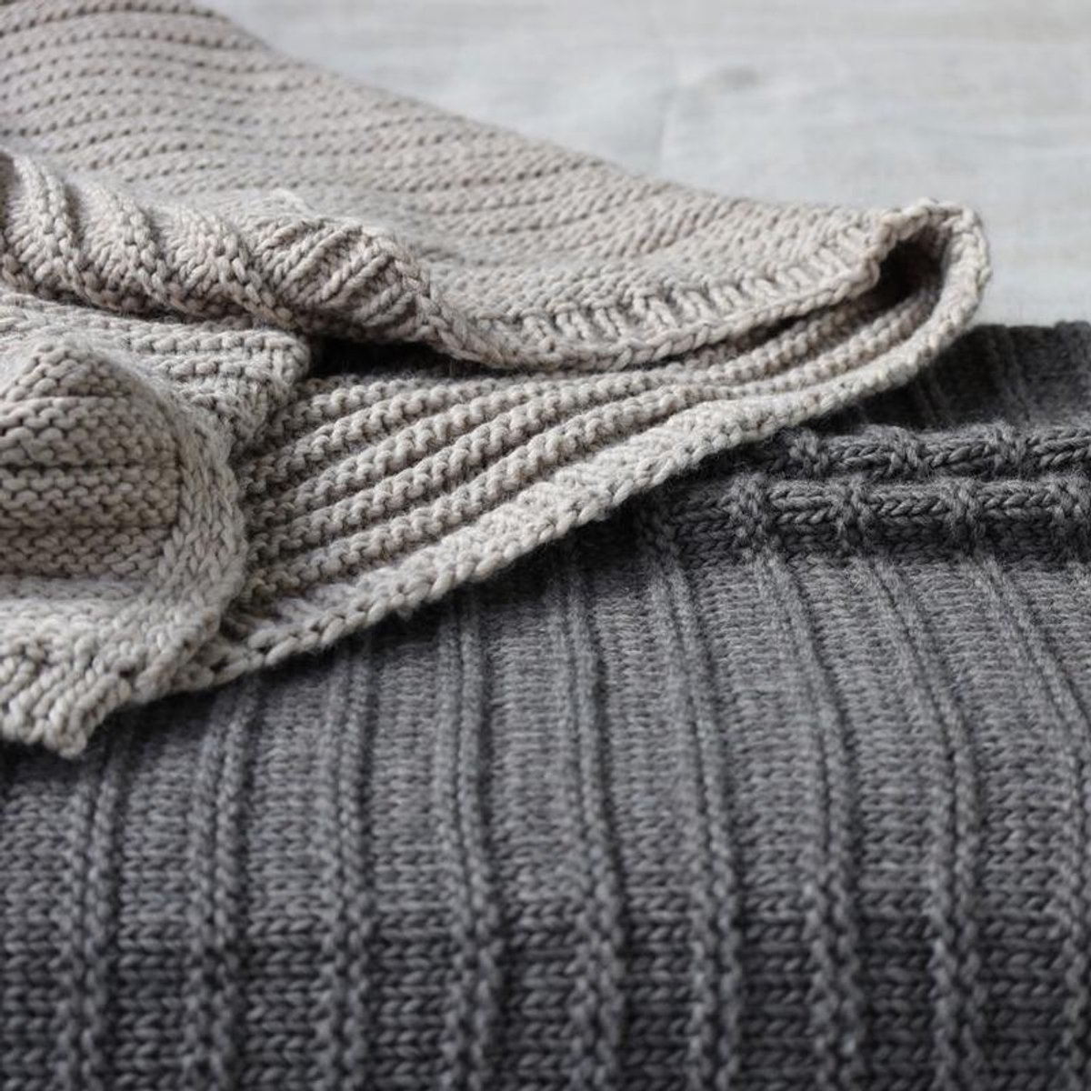 Homelinen | Bergen Plaid & Kussensloop van Acryl