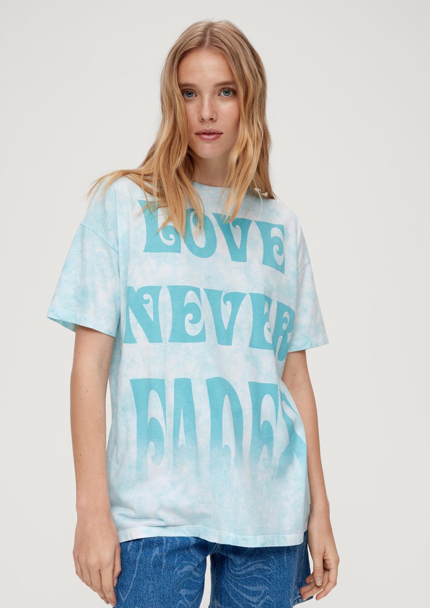 QS - female - Batik top met opvallende print