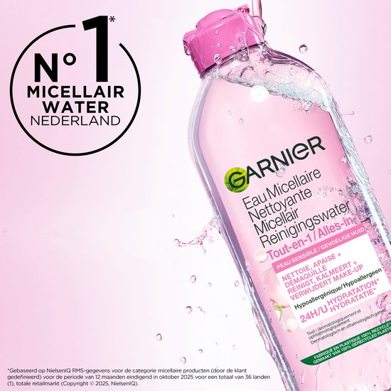Garnier Micellair Reinigingswater, "N°1 Micellair Water Nederland". Vloeistof wordt in een fles met roze dop gegoten.