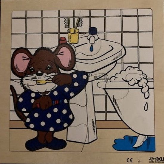Houten puzzel van een bruine muis met grote oren in een blauw polkadot-jurkje die tanden poetst bij een wastafel met een bad ernaast.
