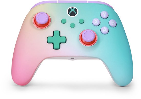 Xbox draadloze controller met een pastelkleurig 'Beach Vibes' design, een gradiënt van roze, paars, turquoise en wit, met groene accenten.
