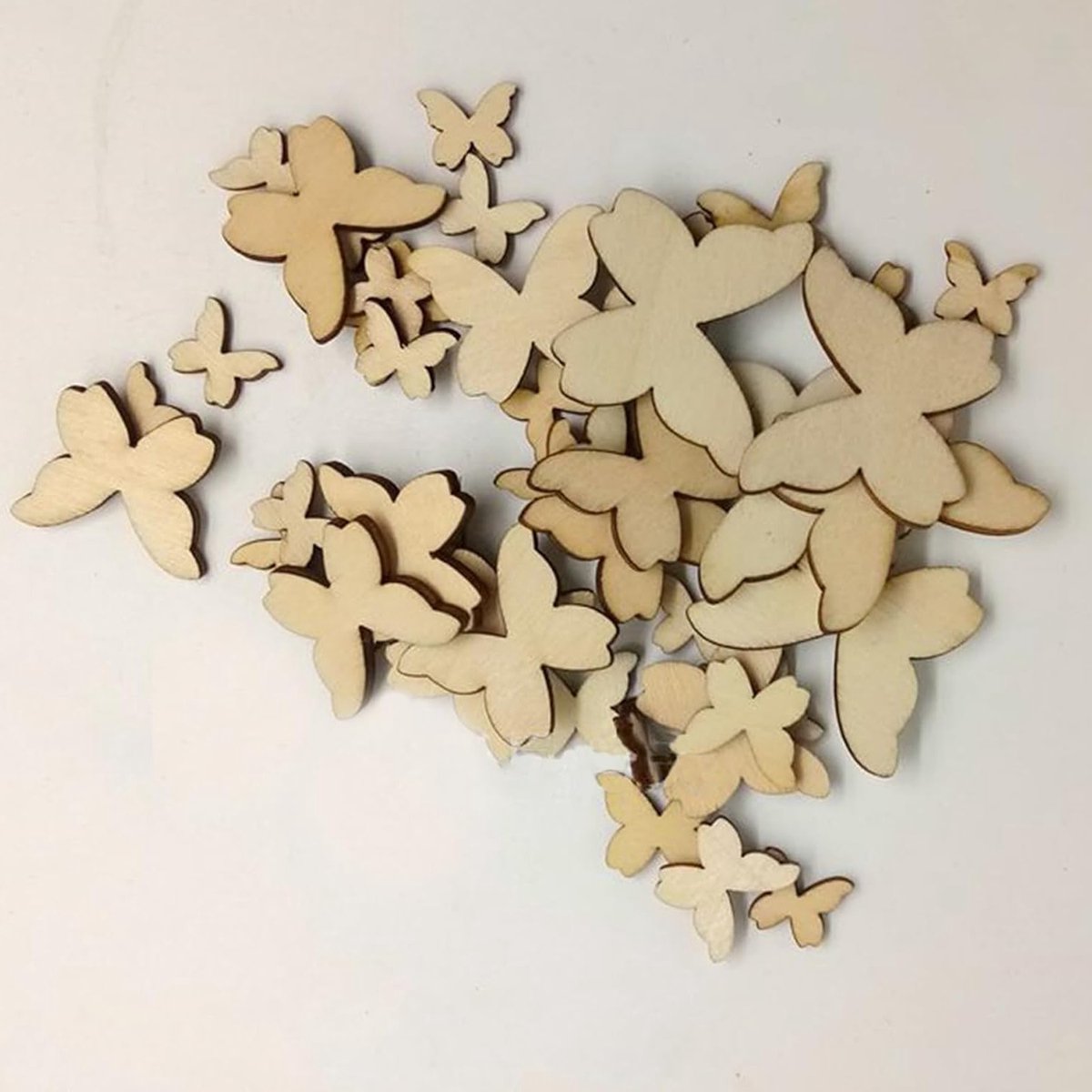 300 Stuks Houten Ster Ornamenten in 3 Maten voor DIY Projecten, Bruiloft Decoratie en Scrapbooking Accessoires