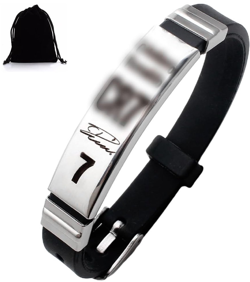 Dailygoods- Voetbalarmband - Sportarmband met Voetbalster "7" - Leren Armband - Flanellen Zakje - Hoogwaardige Materialen - Driedimensionaal Zilveren Patroon - Voetbalsieraad