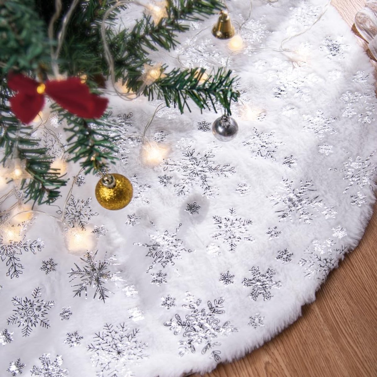 Dailygoods- Kerstboomrok 150 cm - Pluche Sneeuwvlokken - Ronde Kerstboomdeken - OnderTapijt - Kerstdecoratie - Eenvoudige Installatie