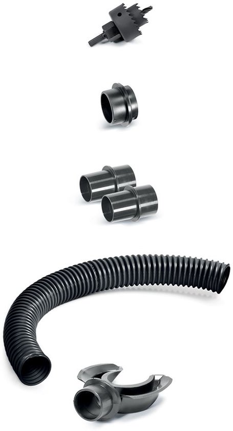 Pièces de montage noires pour la collecte d'eau de pluie : un adaptateur de perceuse, deux raccords, un tuyau flexible et une pièce d'insertion.