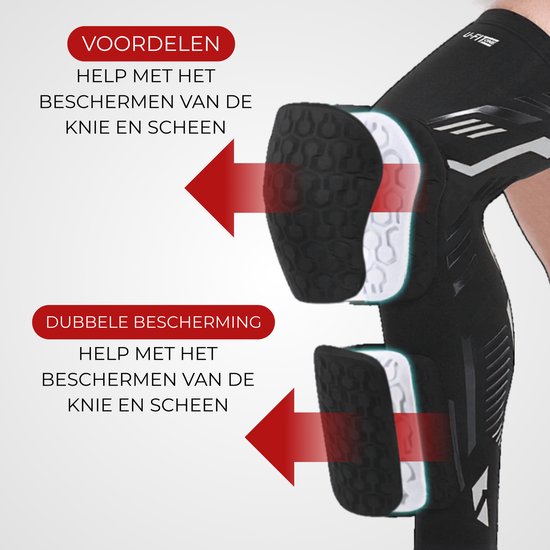 Zwarte compressiesleeve met padding op knie en scheen, met rode pijlen die bescherming aangeven.