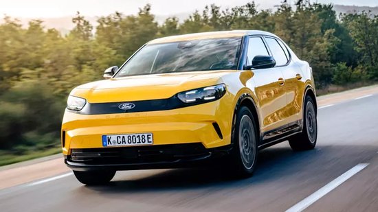 Tapis de voiture en caoutchouc adaptés à Ford Capri - Année de construction : 2024 - présent - Ajustement d'origine - 4 pièces