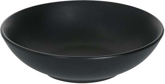 Zwarte, matte soepkom met een diameter van 20,5 cm.