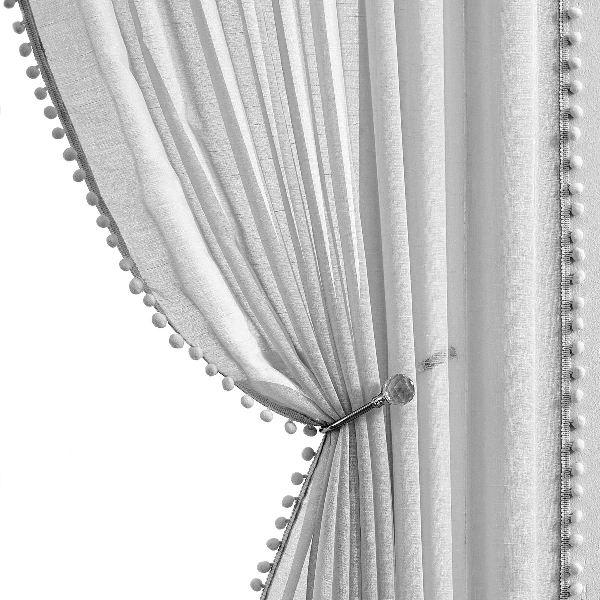 Unyqoos ® Bohemian Stijl Transparante Gordijnen met Pompons en Inslagringen voor Slaapkamer en Woonkamer, 2 Stuks H225 x B140 cm grijs