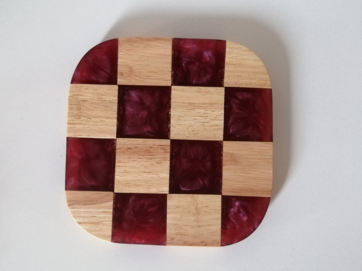 Serveerplank / Hapjesplank/ Tapasplank / Borrelplank / Eiken / Warmrood / Epoxy / Schaken