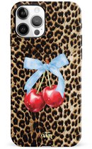 xoxo Wildhearts Berry Wild - Double Layer - Hard case geschikt voor iPhone 12 Pro hoesje - Dubbele beschermlaag - Beschermhoes shockproof case - Tijgerprint / Luipaardprint - Kers print - Dierenprint hoesje - Kersen Panterprint