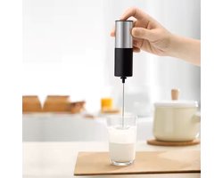 Nordeliv - Elektrische Melkopschuimer - Zilver met Zwart - Cappuccino en Latte Macchiato