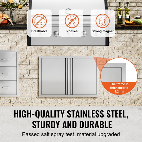 Een RVS dubbele BBQ toegangsdeur met de tekst 'HIGH-QUALITY STAINLESS STEEL, STURDY AND DURABLE'. Een detail toont de verdikte rand van het frame.