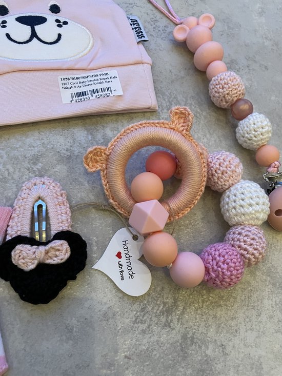 Maminobaby.nl - Minnie mouse - Baby geschenkset meisjes - Handgemaakte speenkoord - Handgemaakte haarclip - Handgemaakte bijtring - Sokjes - Muts - Kraamcadeau - Babyshower — afbeelding 5